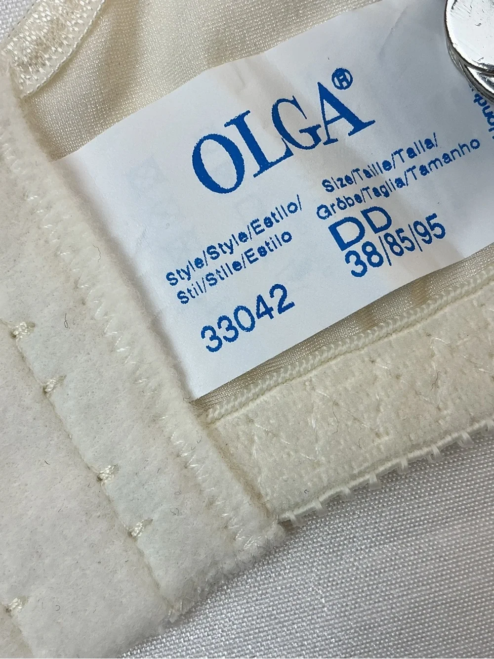 Vintage Olga Second Skin Satin Bra 38DD 33042 Unlined Underwire Lace